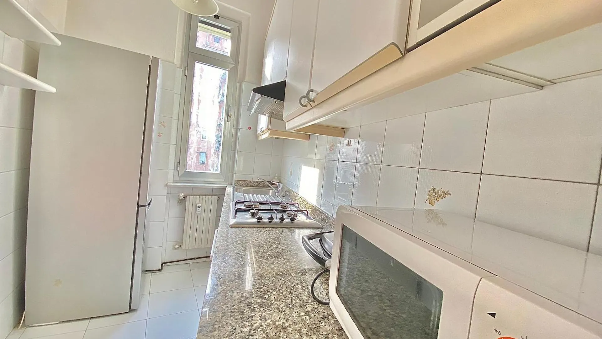 Apartment Wagner Home, Metro Milan Italy