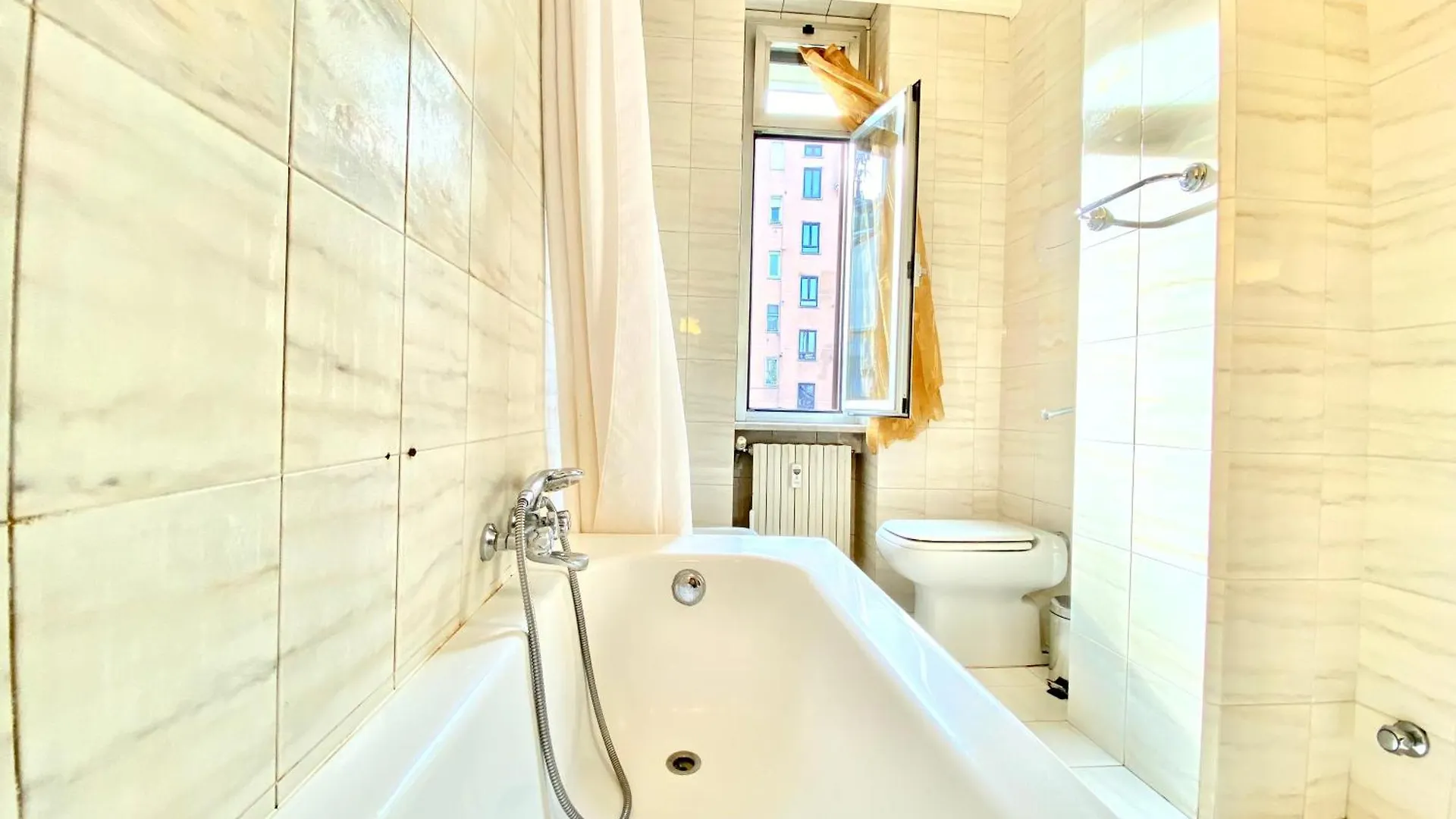 Wagner Home, Metro Milan Italy
